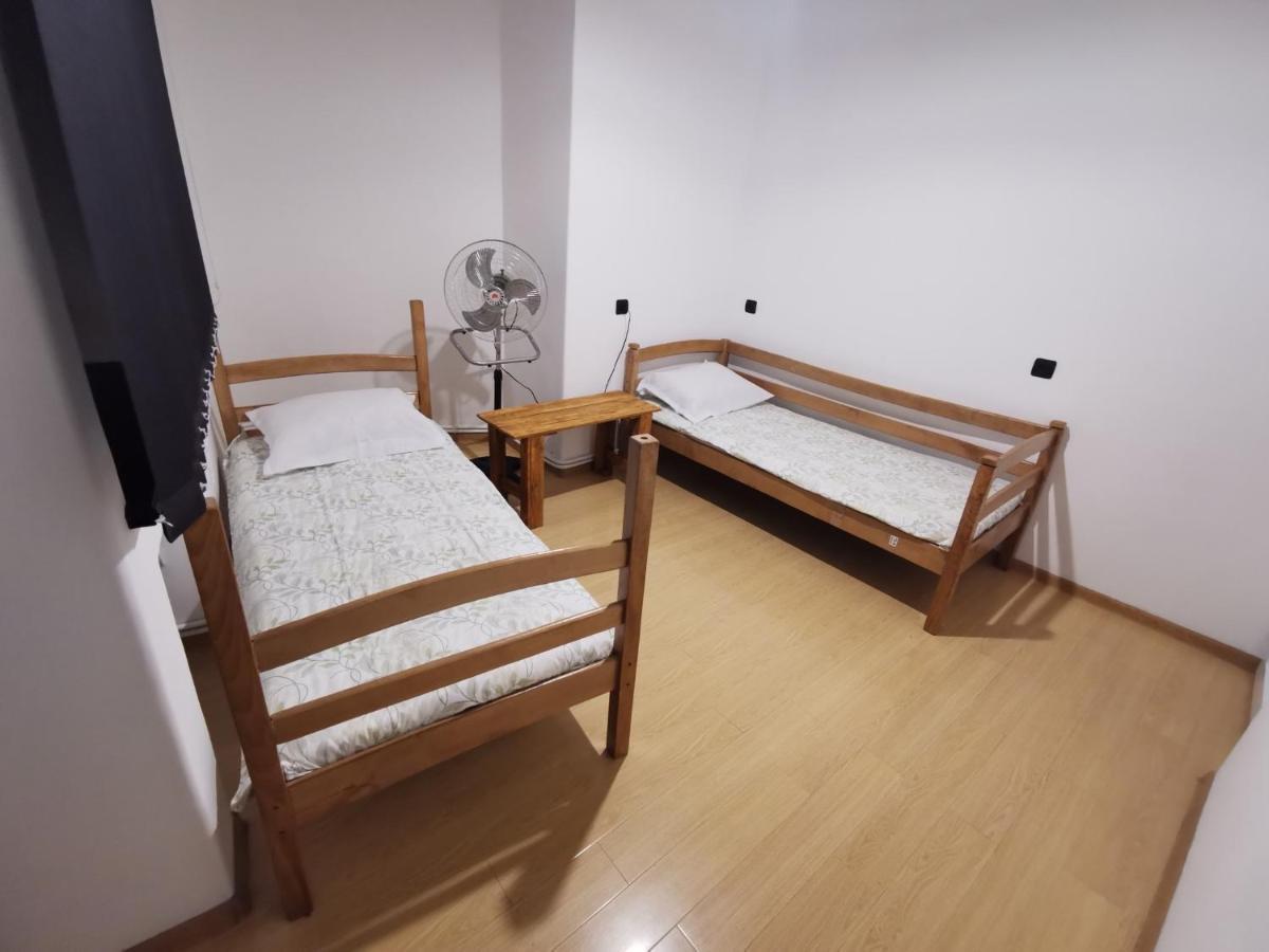 4 Friends Hostel เยเรวาน ภายนอก รูปภาพ